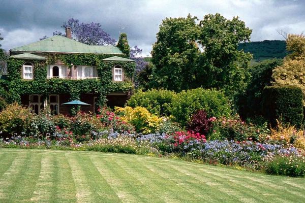 Cavers Country House