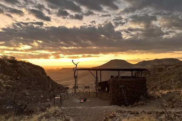 Etendeka Hiking Trail