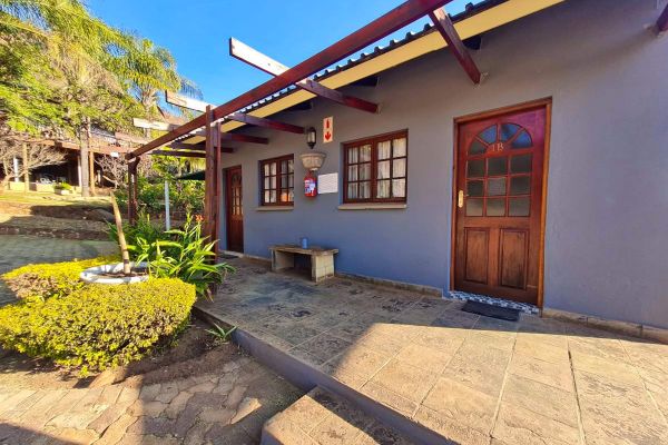 N4 Guest Lodge