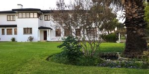 Dellville Country House & Cottages