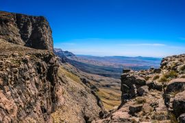 Giant's Castle Pass