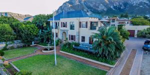 Lavender Manor Guest Lodge