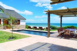 La Gratitude Beach Villa